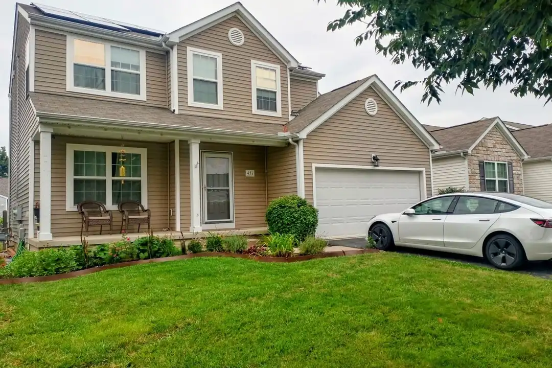 457 Hemhill Dr – photo 1