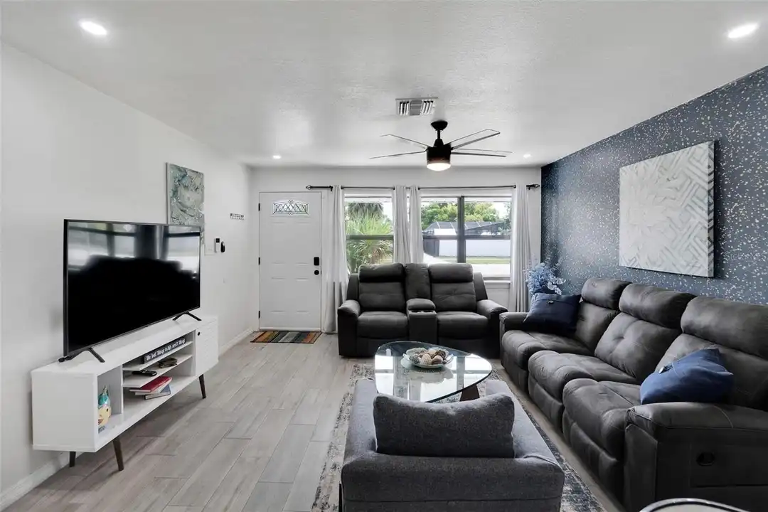 4731 W Montgomery Ave – pohled 3