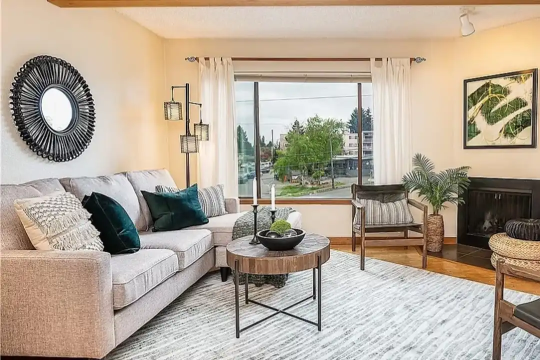 1740 NE 86th St unit 310 – další