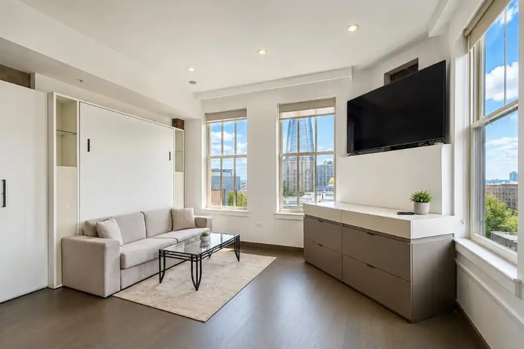 810 Broad St unit 701 – photo 1