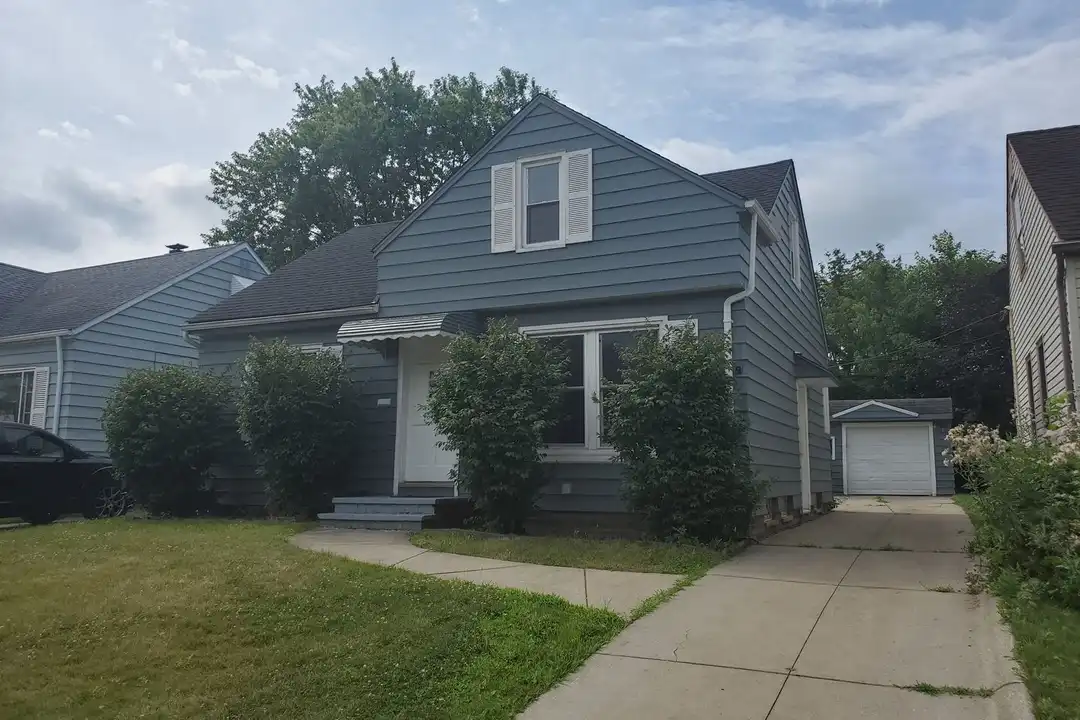 16108 Edgewood Ave – photo 1