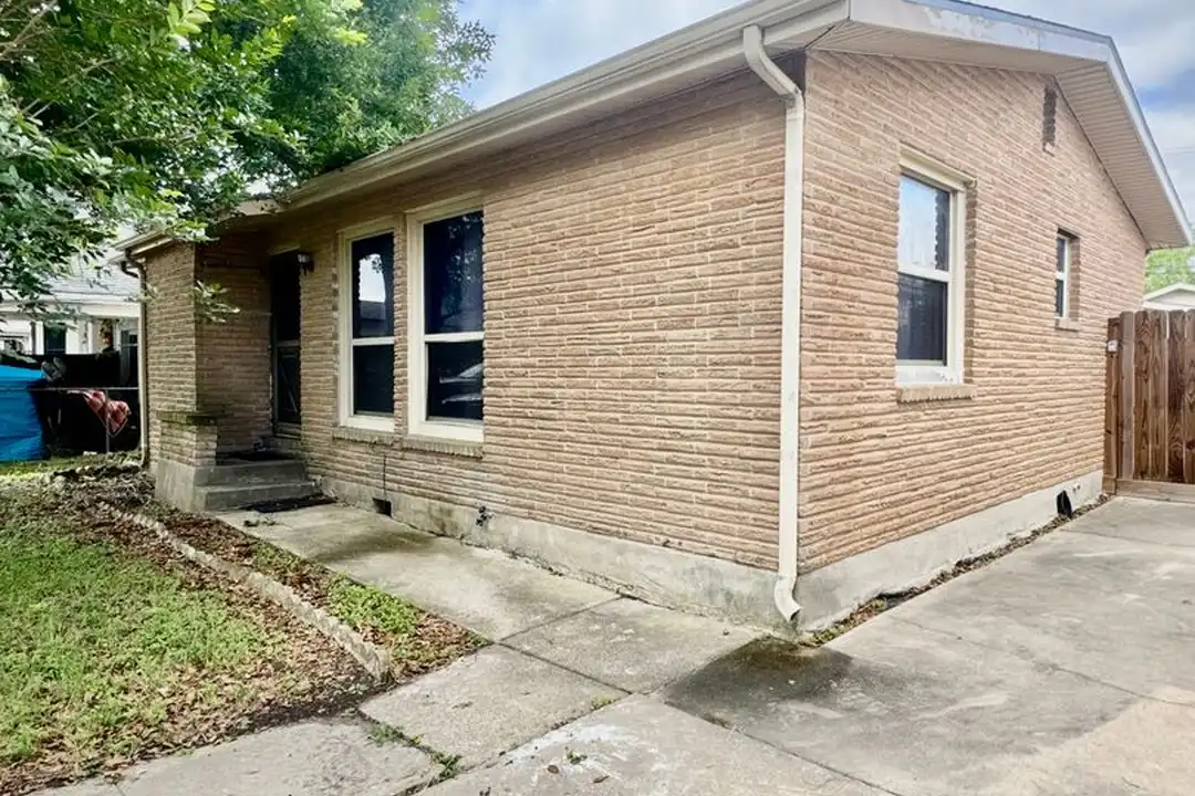 2709 Milo St - View 3