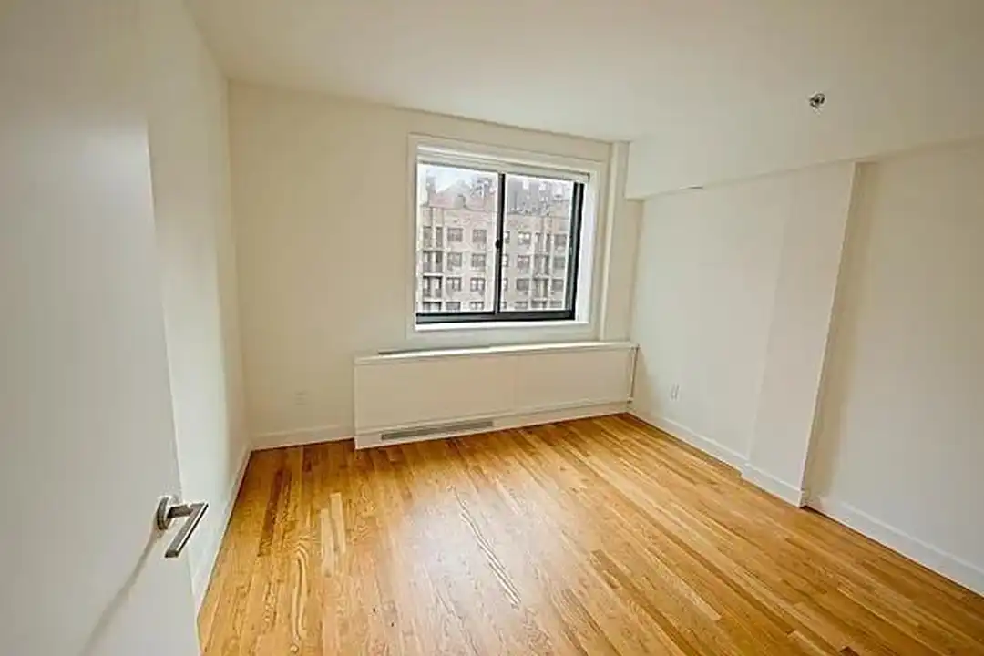 101 W 15th St unit 627 – pohled 3
