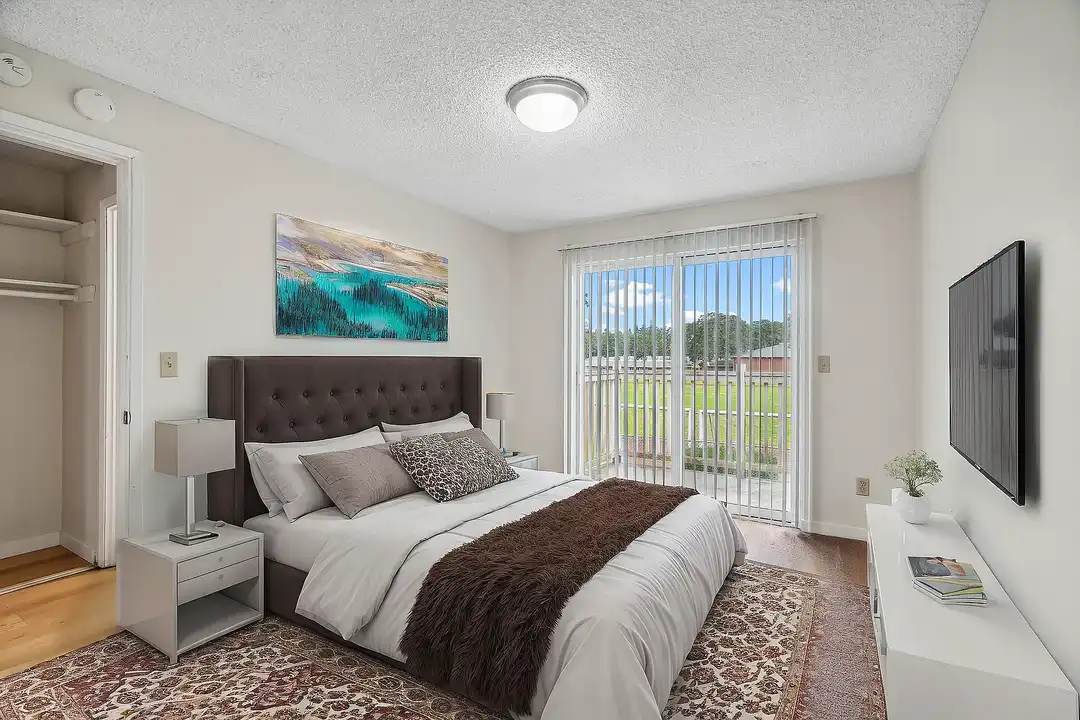 Waverly Manor Apartments - 5453 Steilacoom Blvd SW - Lakewood, WA | Rent.