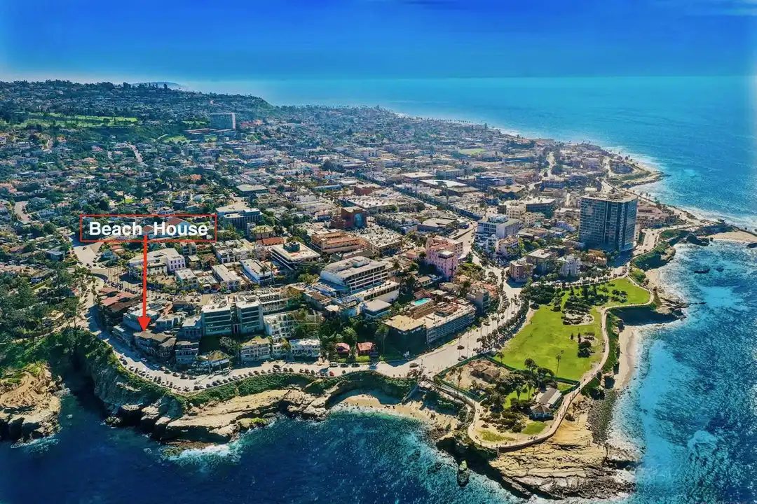 1249 Coast Blvd – pohled 5