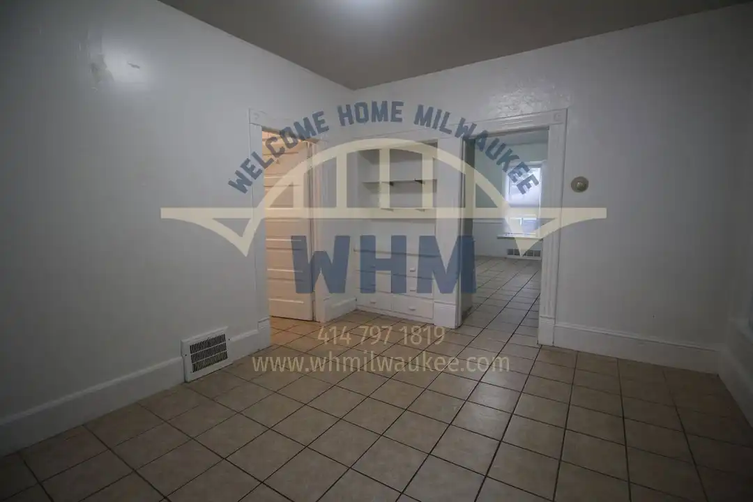 1140 N 50th Pl – pohled 5