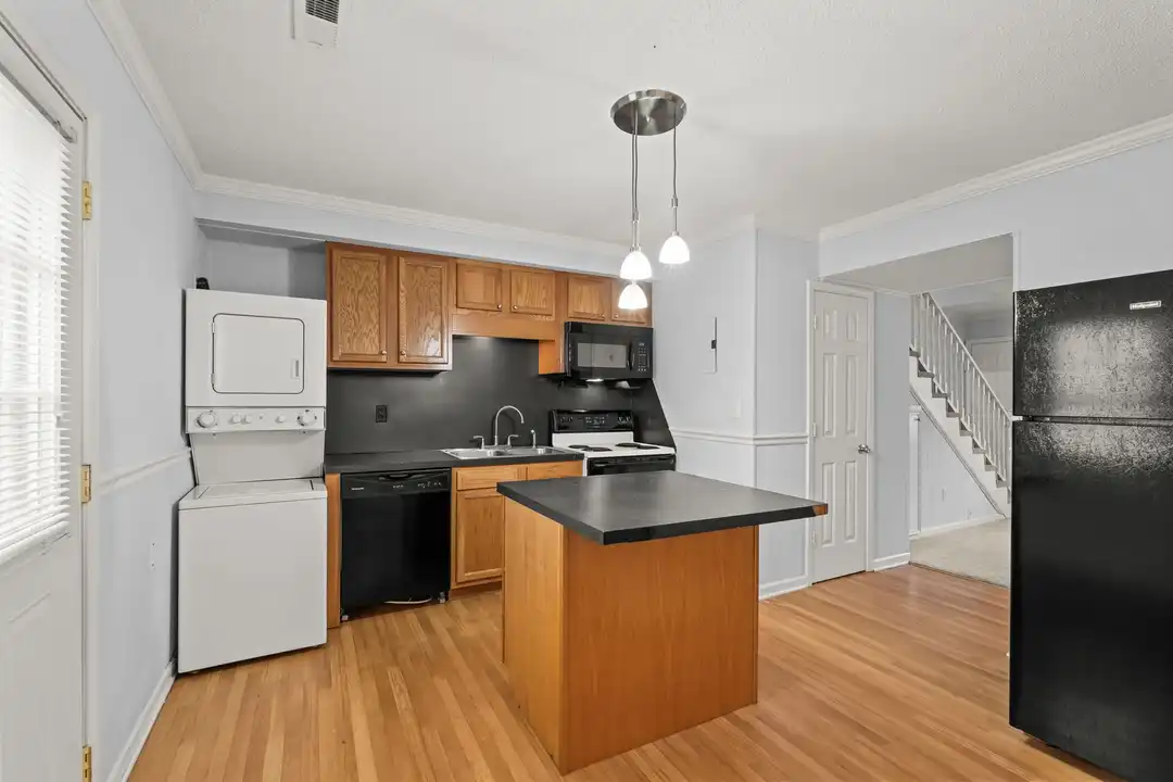 Lexington Park Apartments - View 3