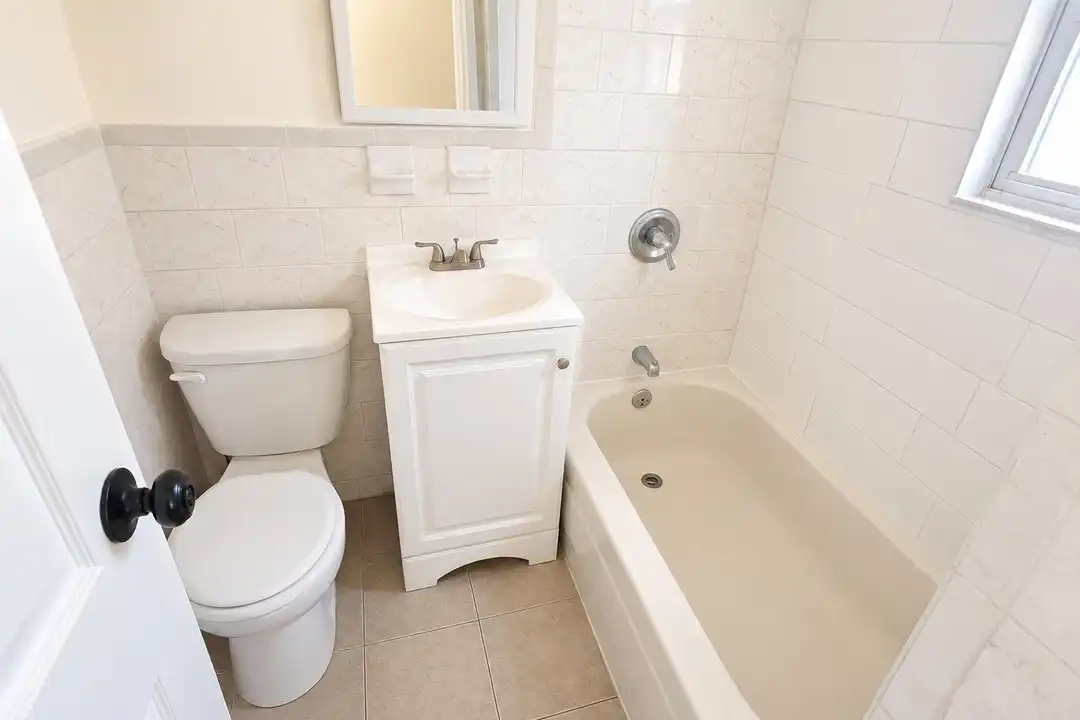 180 Columbia Ave unit 3 - View 4