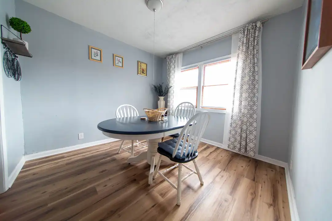 2712 Broad St - View 3