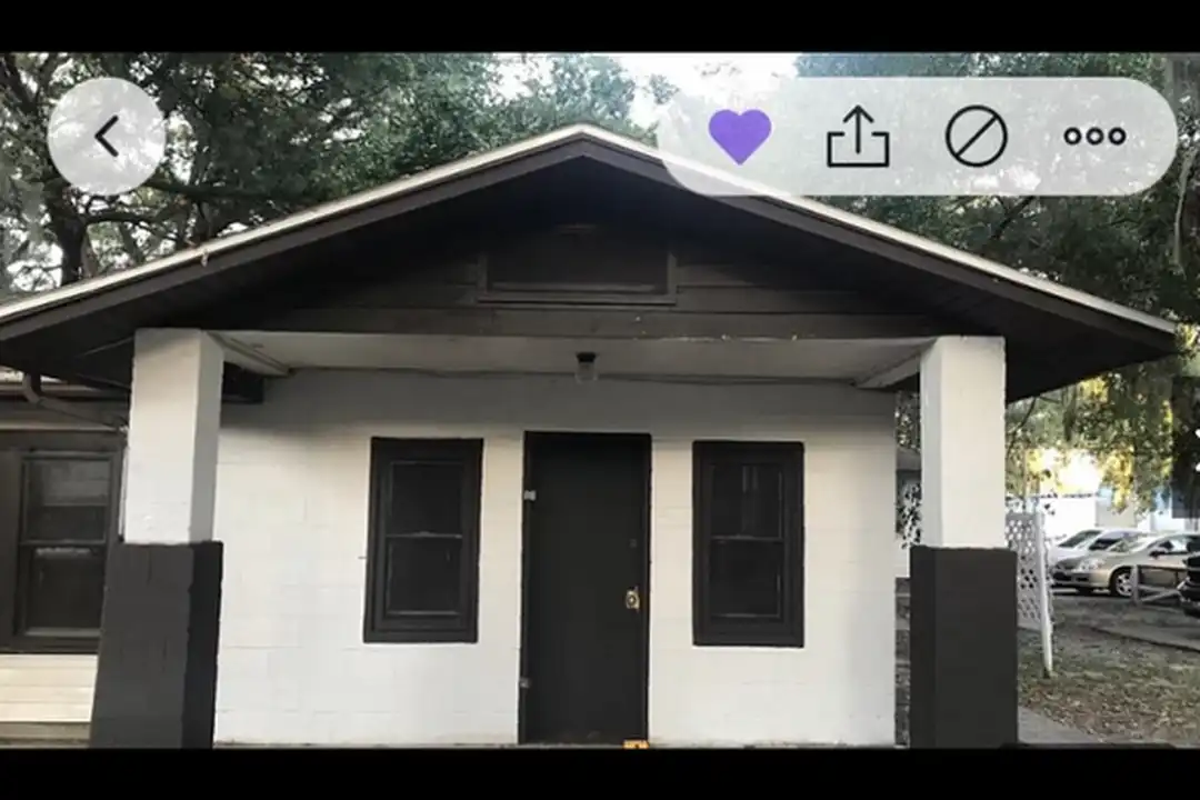 24 2nd St SE – photo 1 of 8