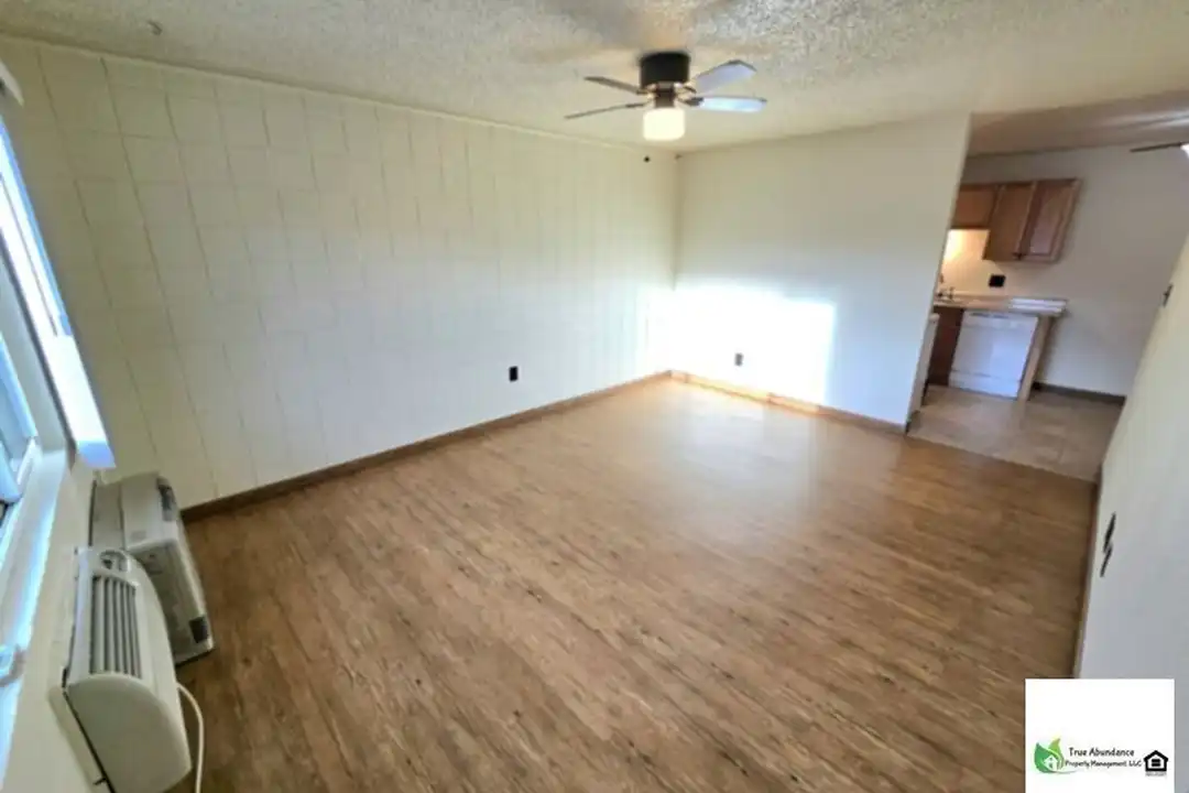 706 2nd St unit A7 - View 3
