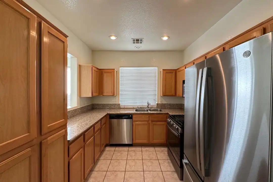 1109 Milpas Ln - View 5