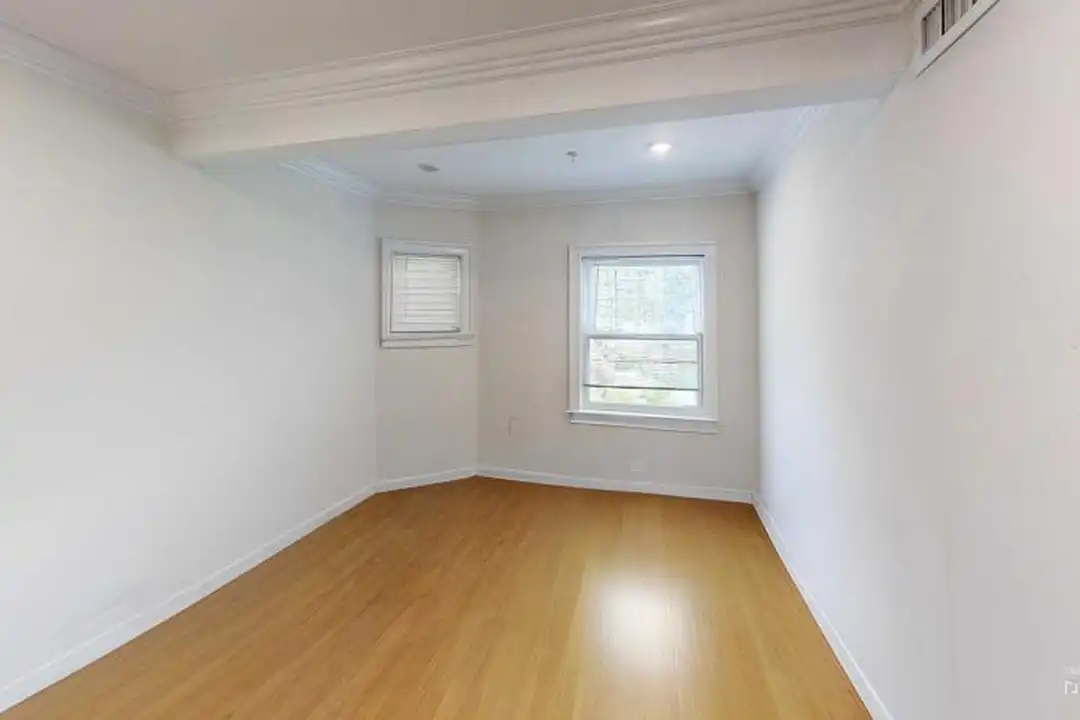 65 Gordon St - View 3