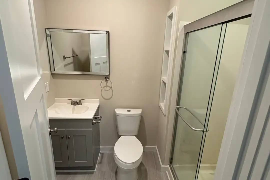 205 S Vance St unit G – photo 1 of 7