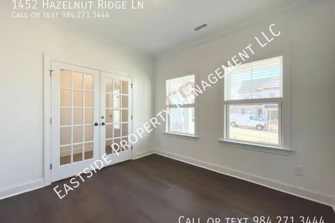 1452 Hazelnut Ridge Ln - View 2