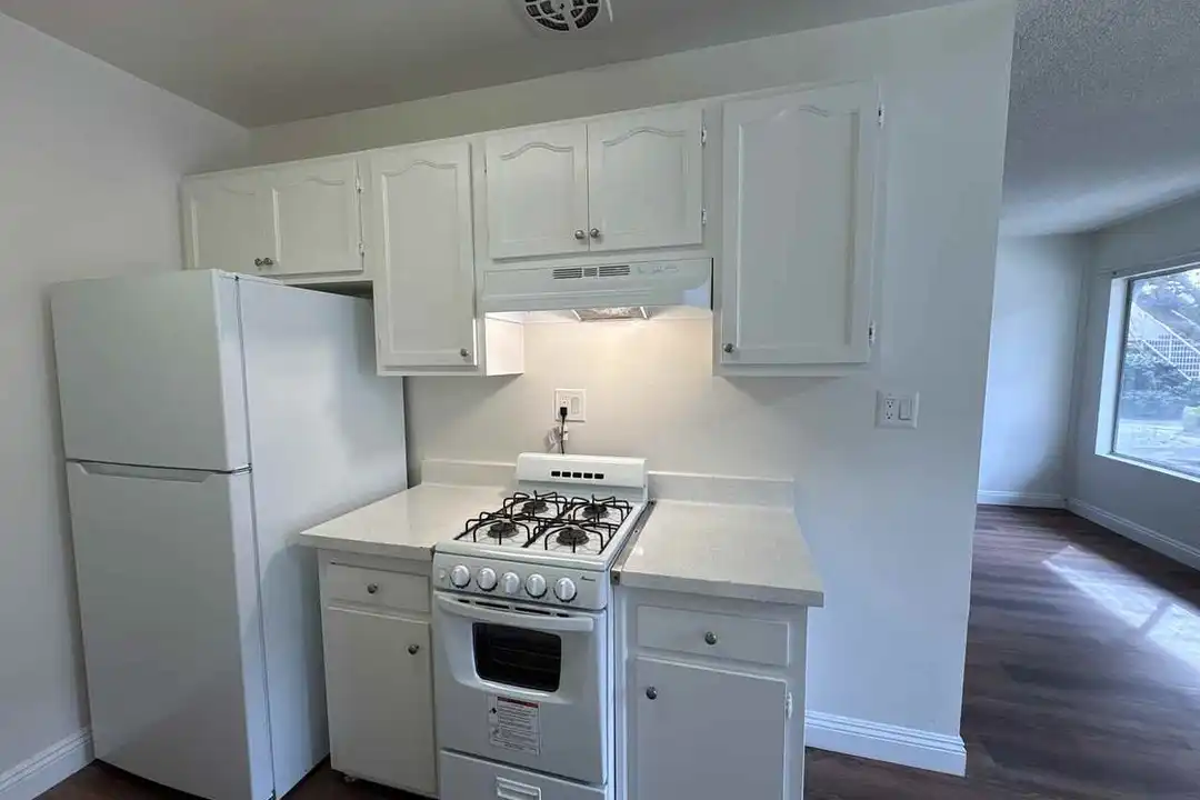 9781 Acacia Ave unit 10 - View 5