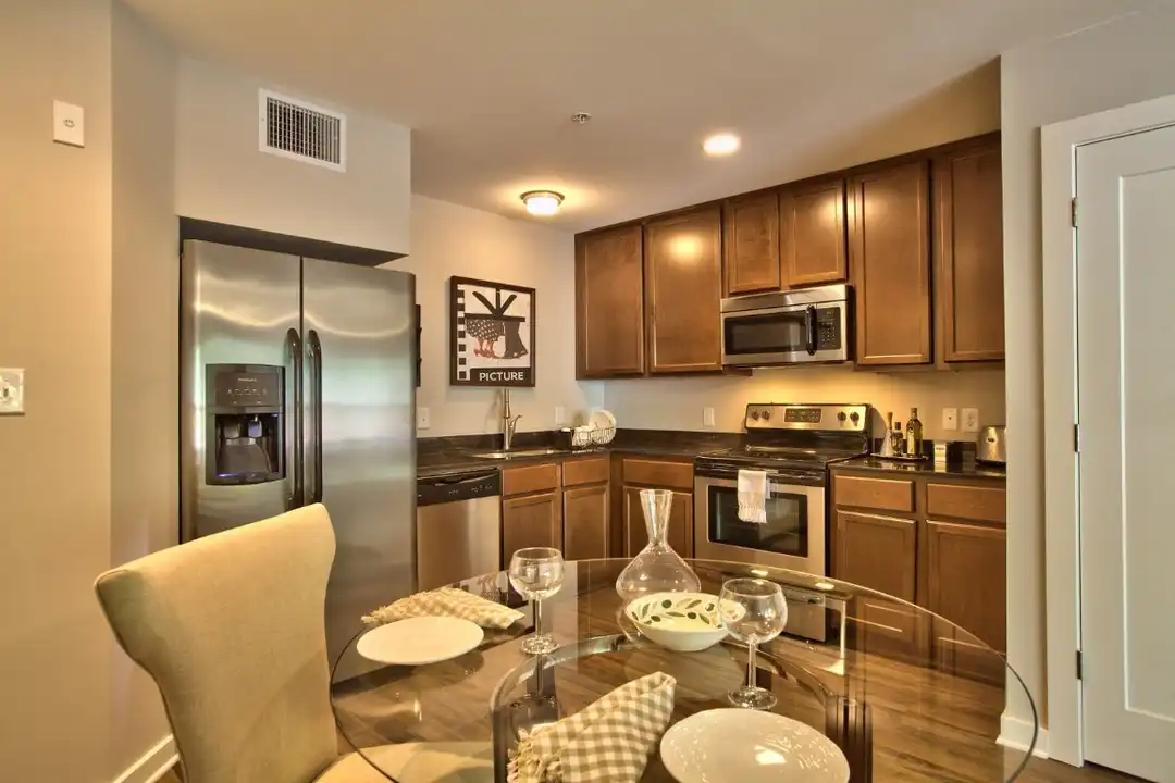 Apartment in Austin - View 4