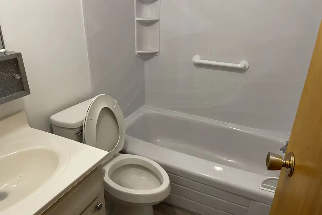 306 Maxwell St unit 7 – photo 1 of 6