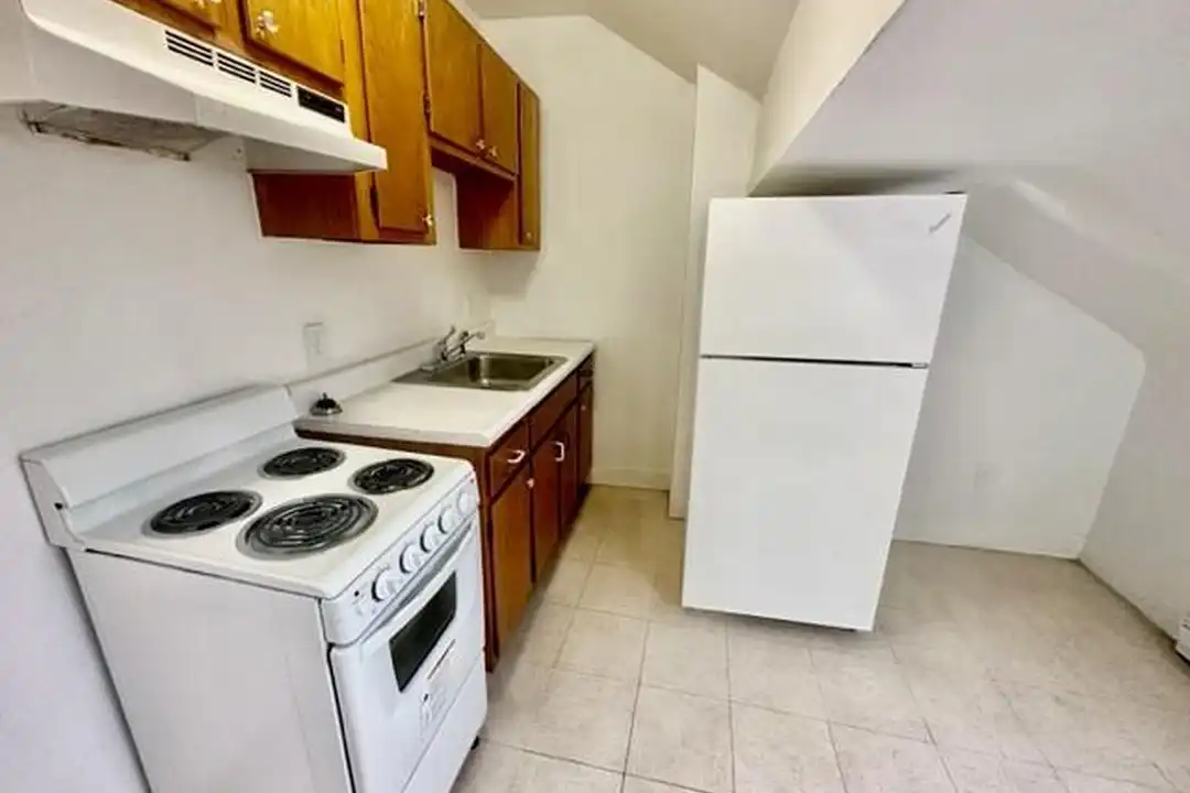 288 Hanover St - View 6