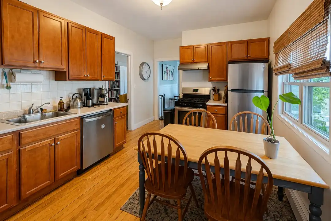64 Henshaw St unit 2 – pohled 6