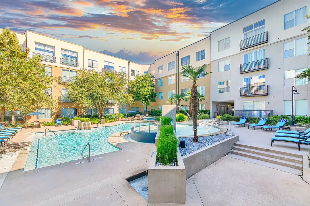 MAA Las Colinas - View 2