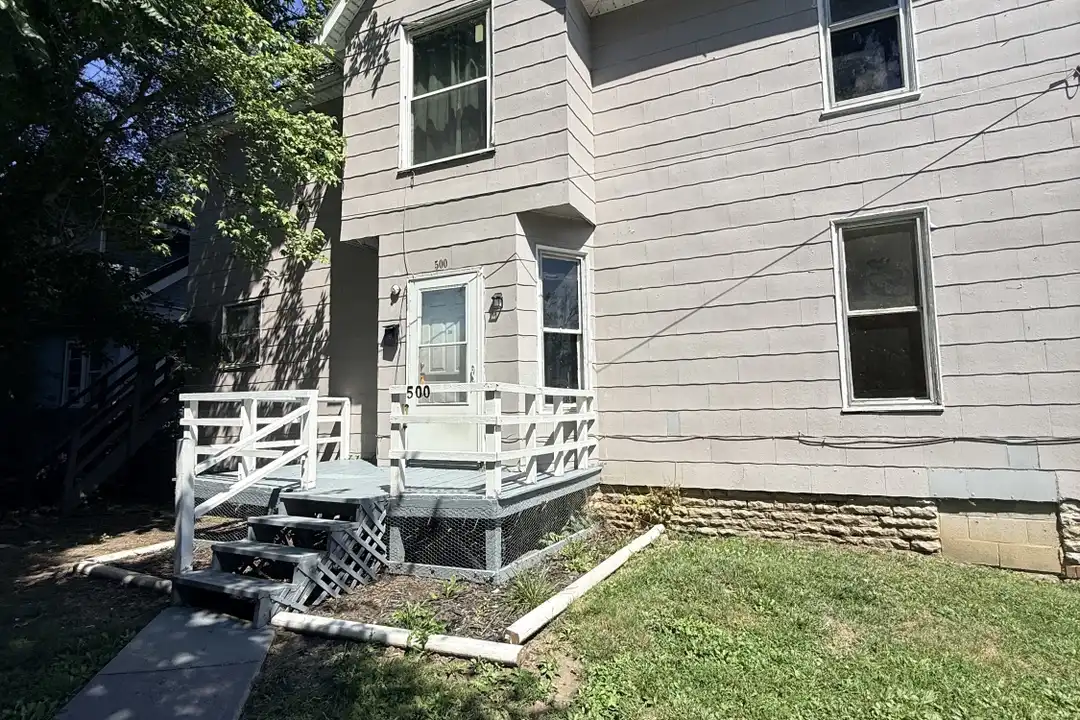 500 N Shore Dr – photo 1 of 10