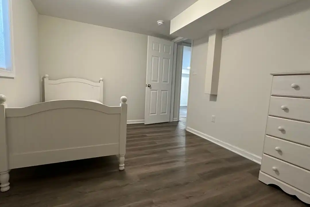 4424 Brandywine St NW unit # B - More