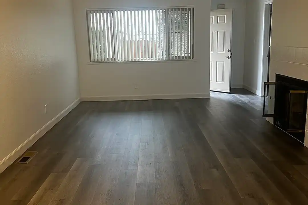 Palm Gates Apartments – photo 1