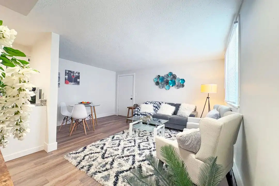 1615 26th St NW unit 1615 26th NW - Unit 1-R – photo 1