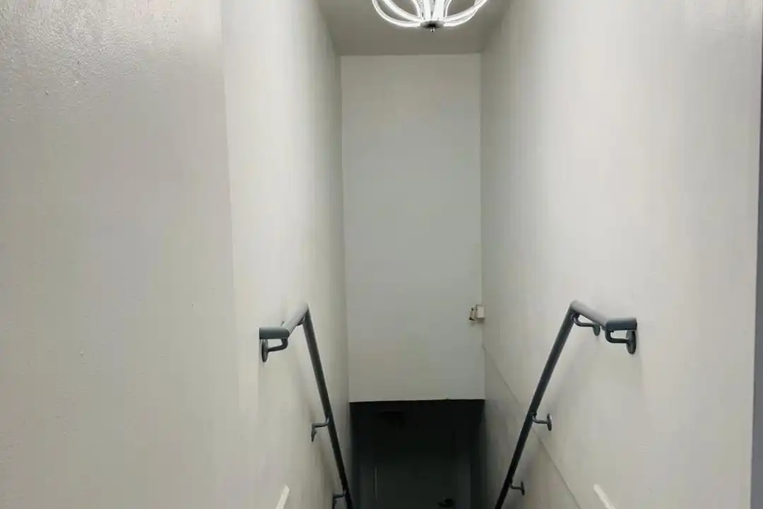 229 Commercial Blvd #2 - View 3