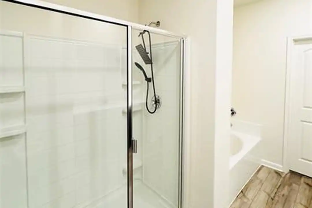 752 Saratoga Dr - View 5