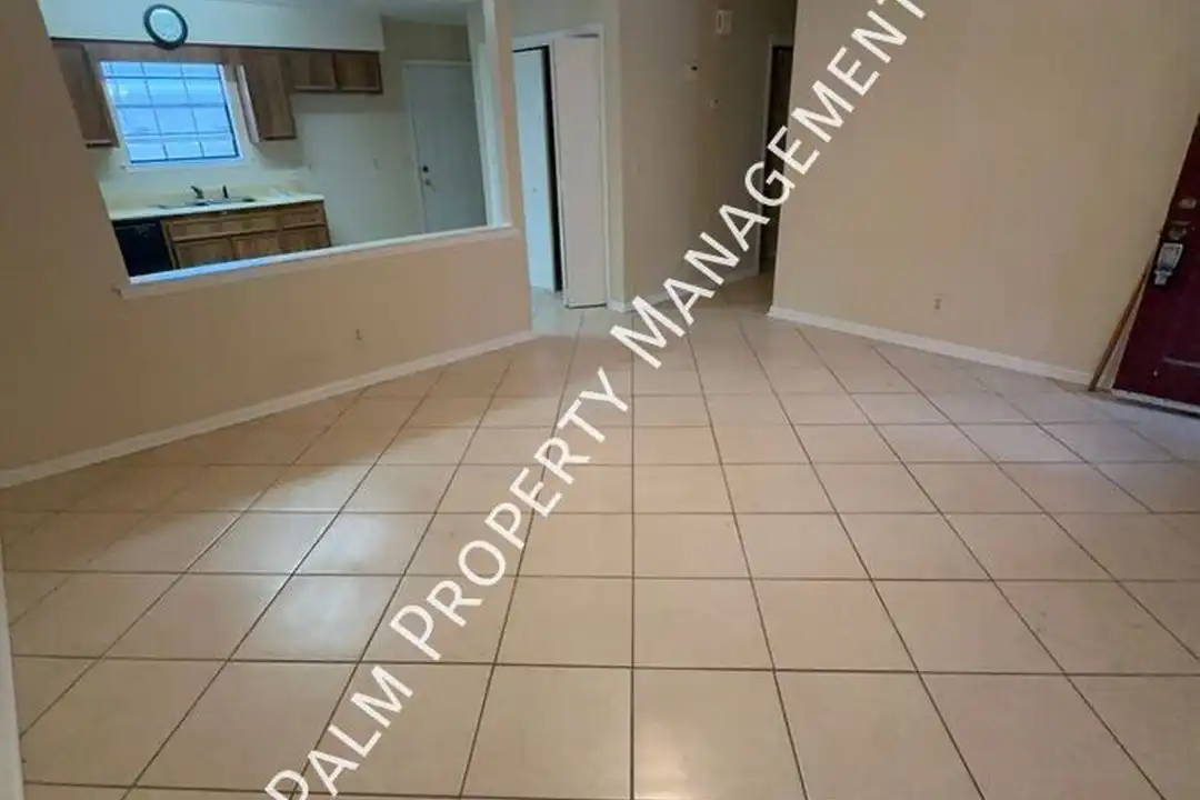 6103 Howard Foss Dr - View 3