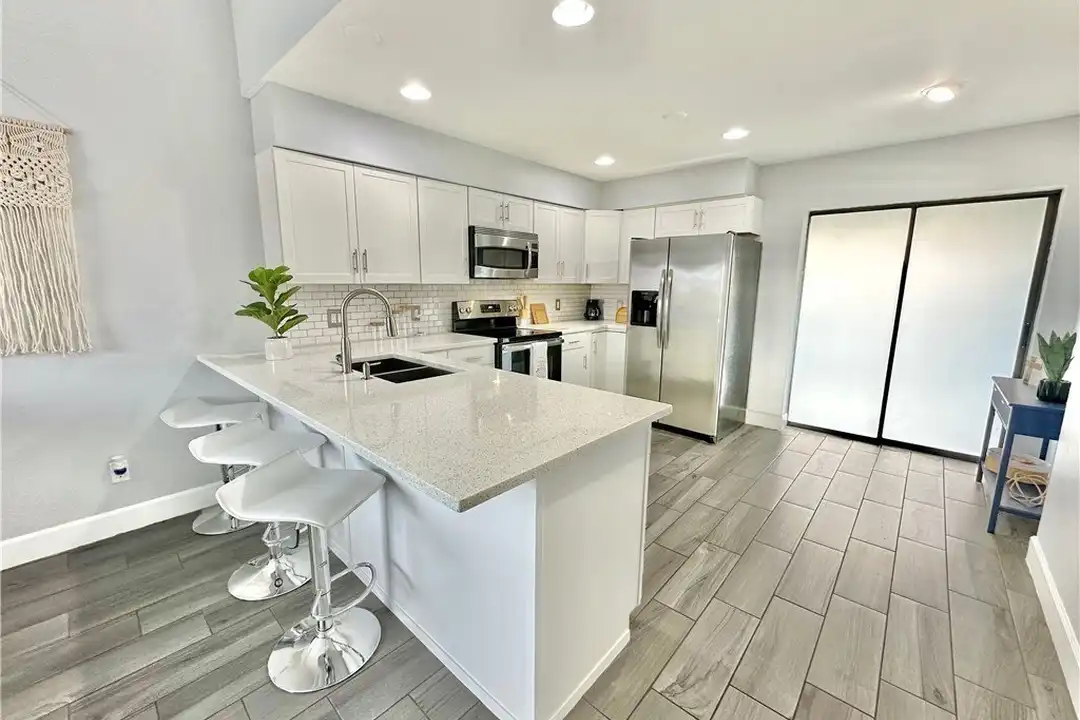4903 Vincennes St #210 - View 3