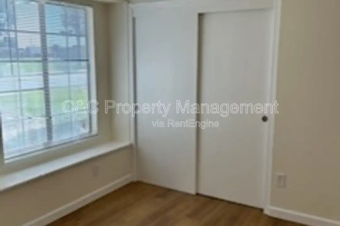 8912 Carvalho Ct - View 6