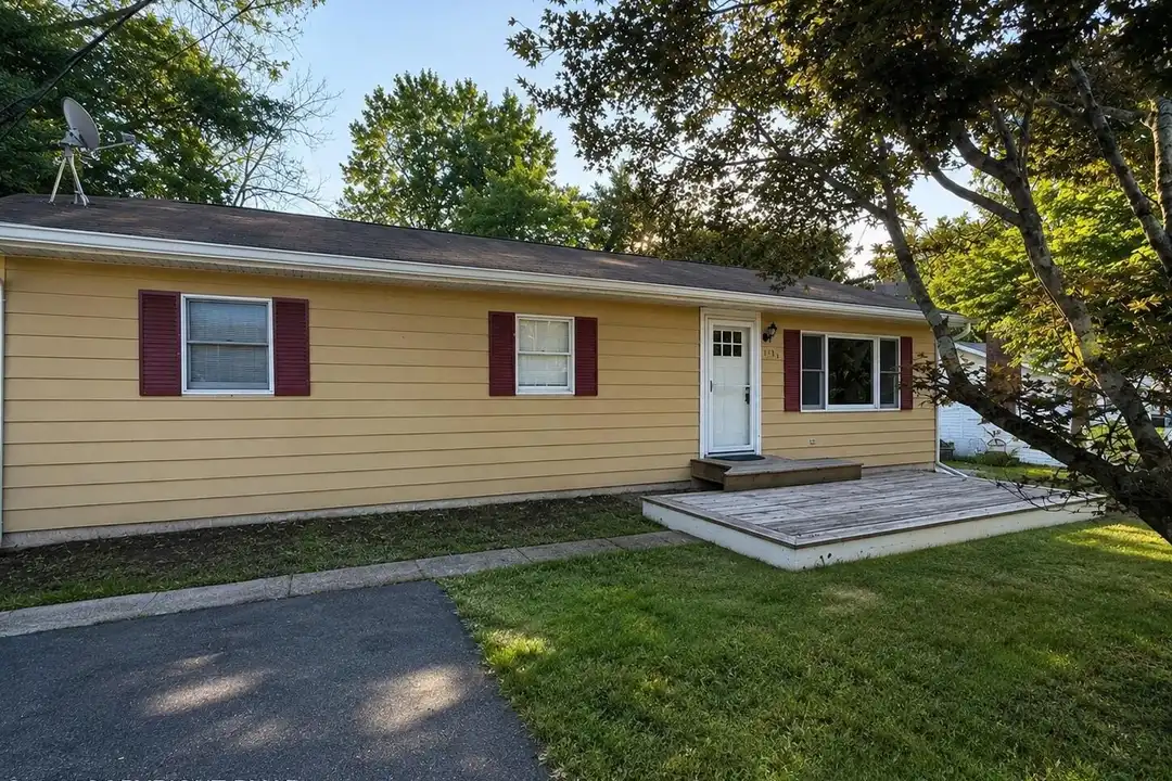 175 Bollinger Dr #A – photo 1 of 19