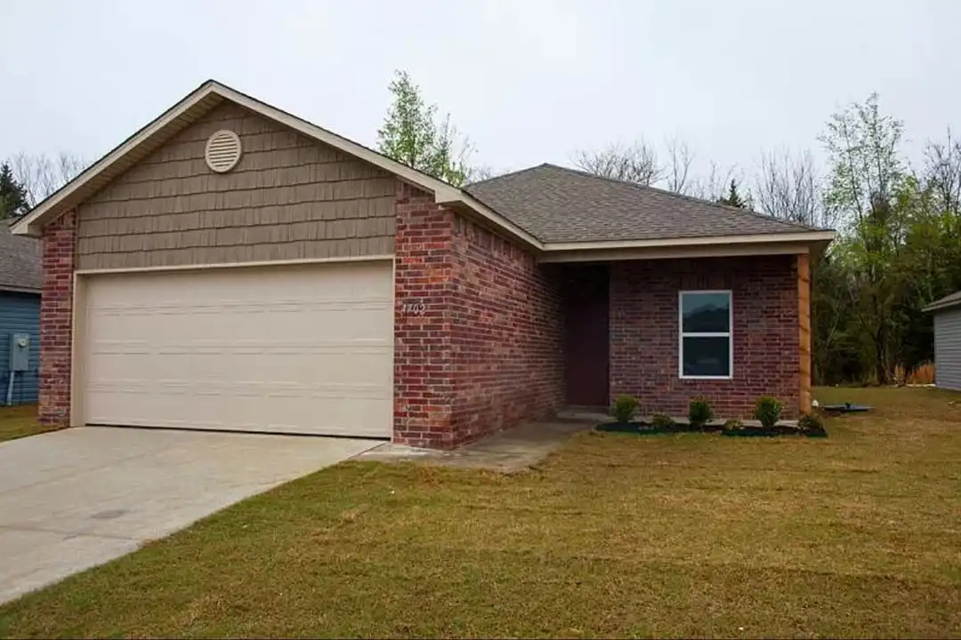 4702 W Hoover Loop – photo 1