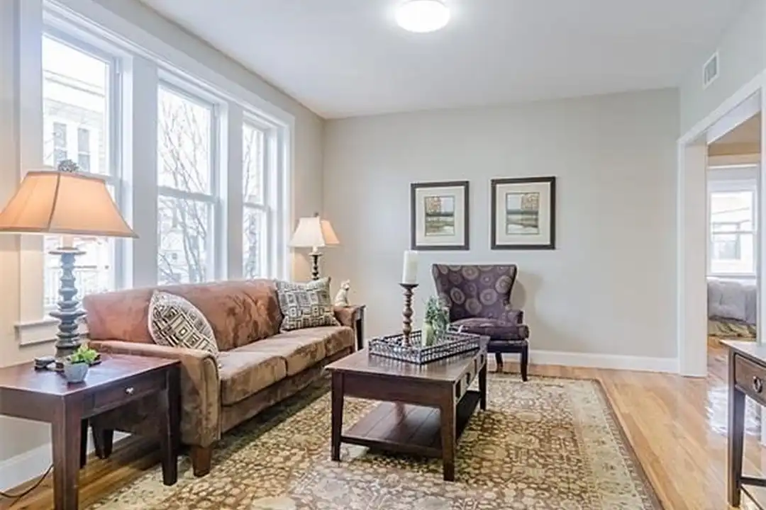 4 Leicester St unit 4 – pohled 2