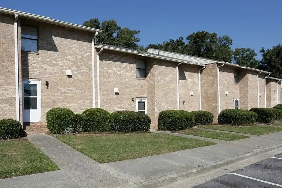 Courtyards Apartments – photo 1