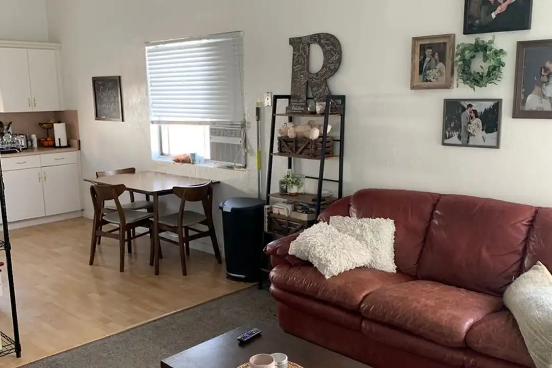 421 100 N unit 421 - View 3