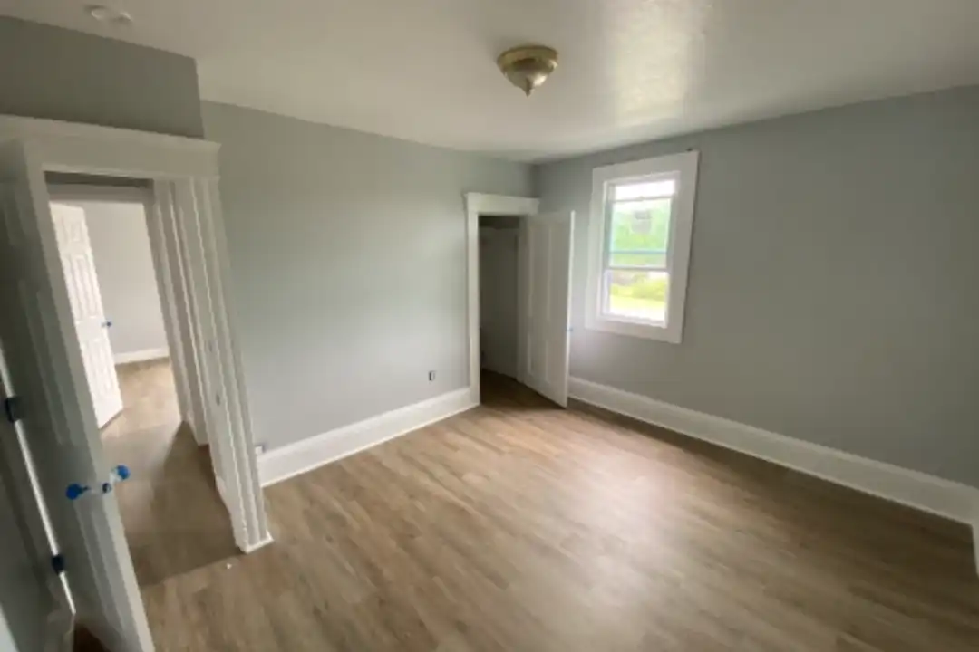 11939 Triskett Rd unit Up – photo 1