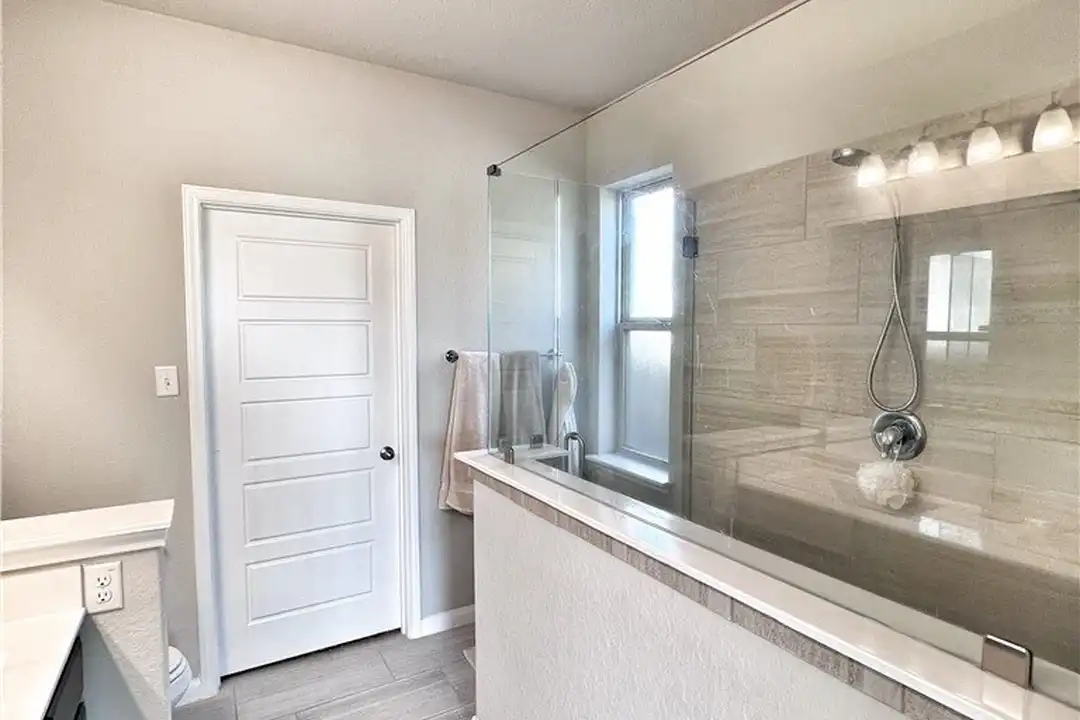 1224 Loma Rnch - More