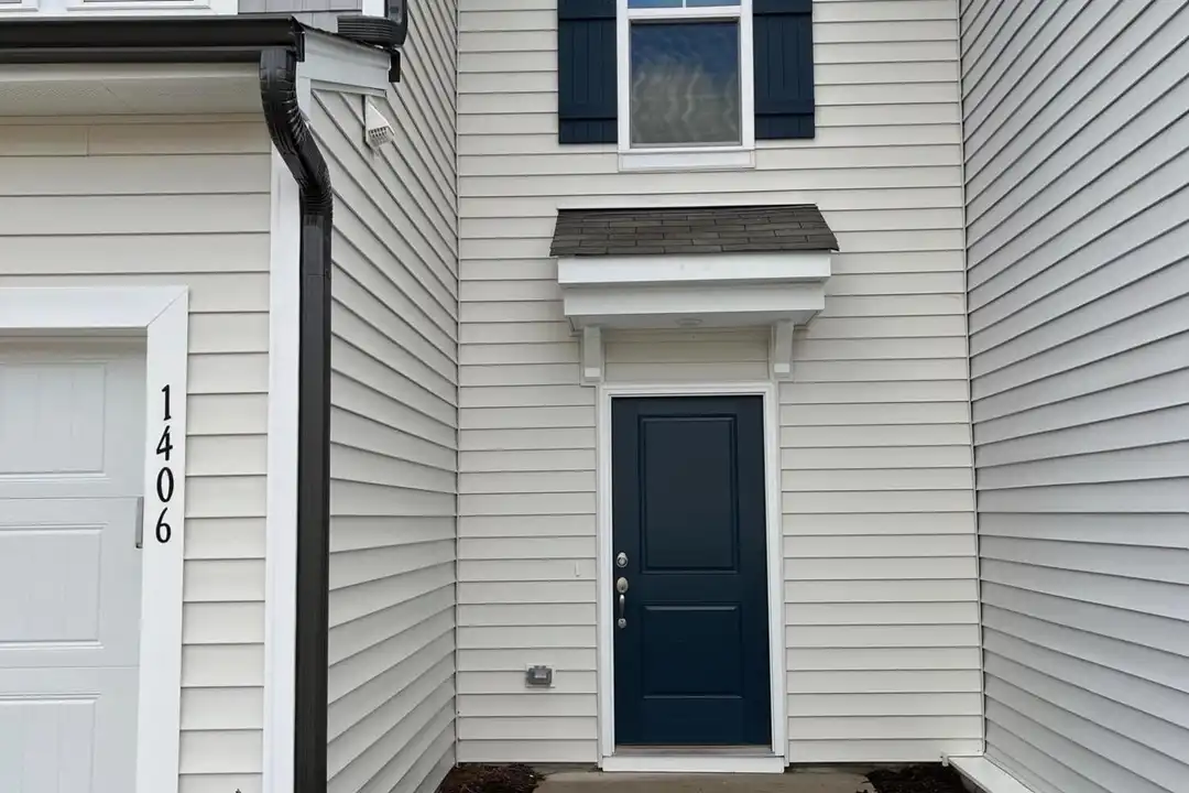 1406 Smoky Mountains St - View 3