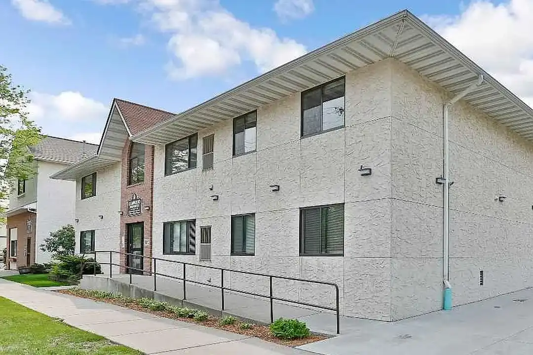 1410 Rollins Ave SE – další