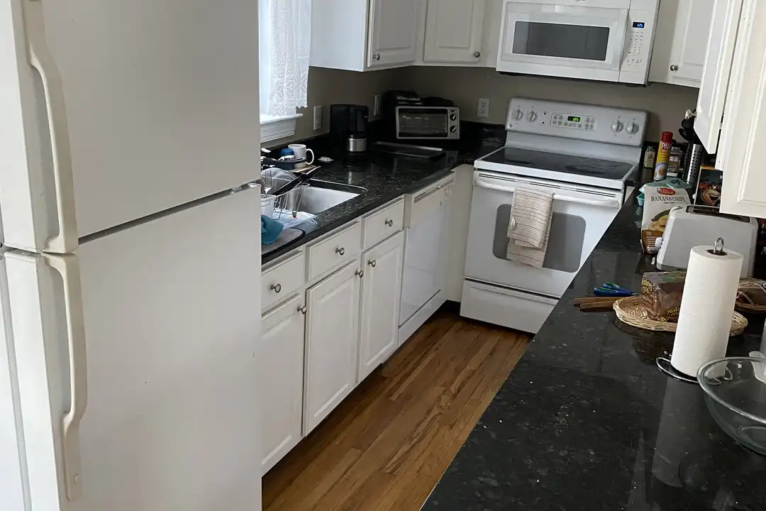 107 Virgil St – photo 1