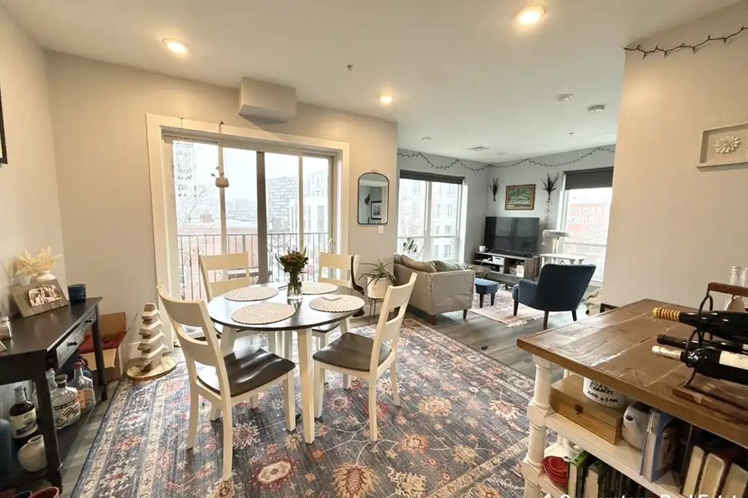 55 W Fifth St unit 310 – pohled 3