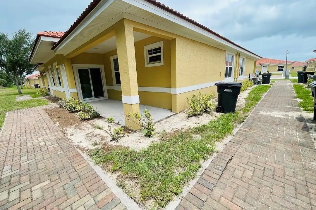House in Poinciana - View 3