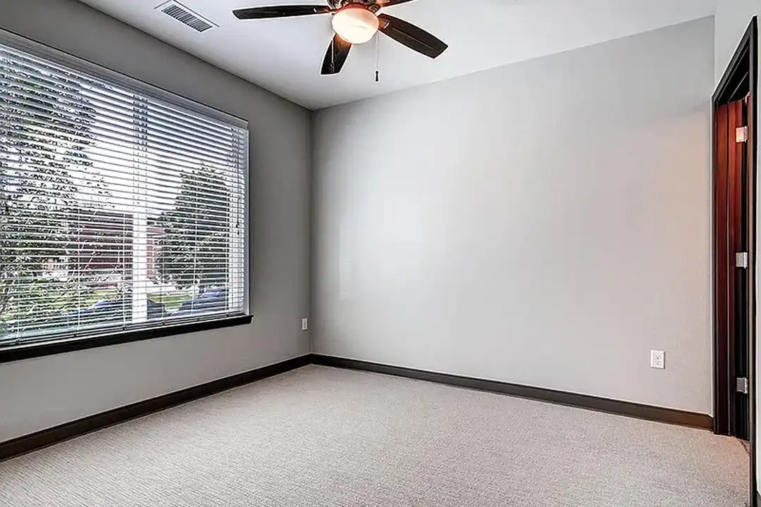 Detroit Terraces - View 6