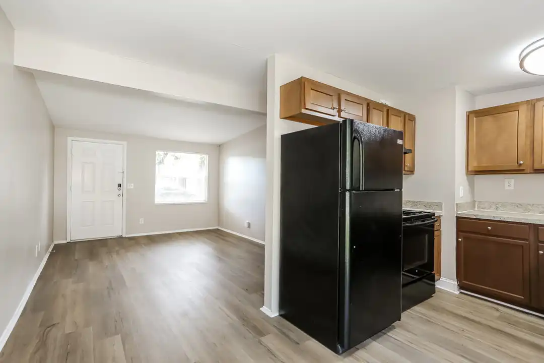 1009 Beckner Ave – pohled 6