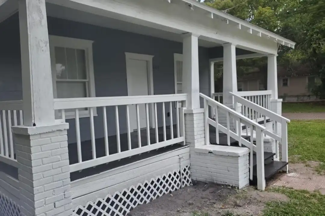 664 Escambia St – pohled 3