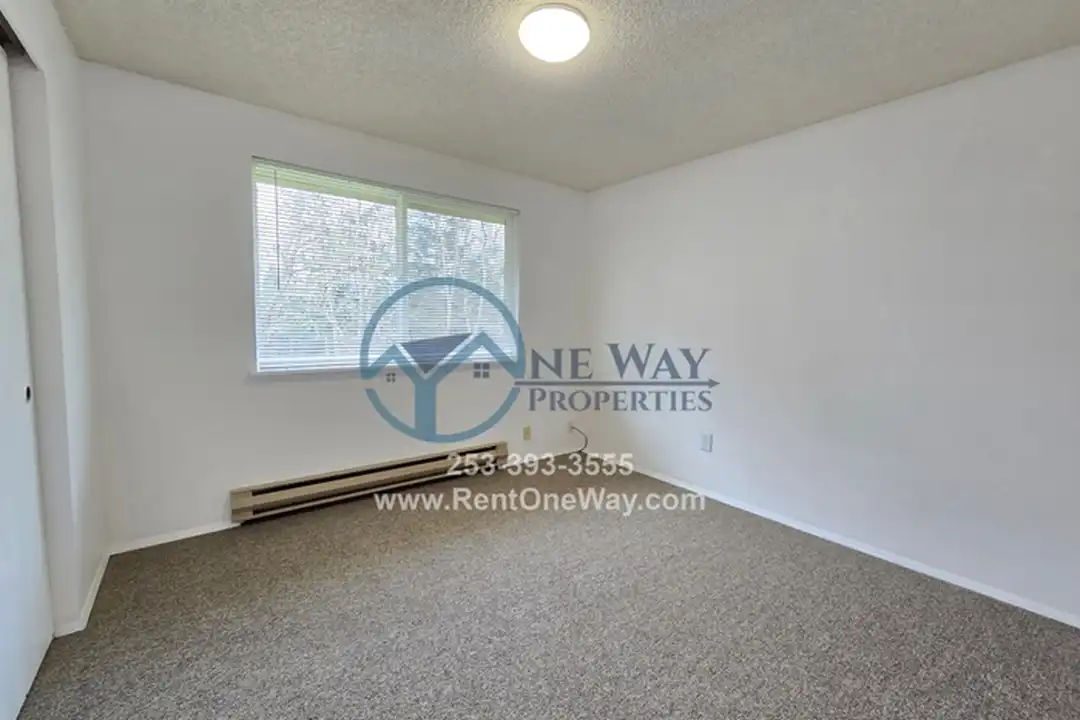 814 196th St E - View 6
